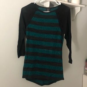 Women’s long sleeve shirt